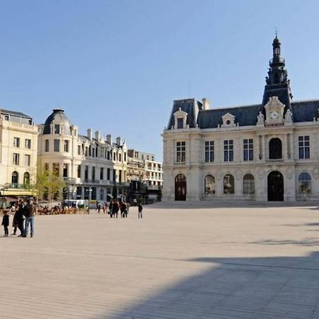 Appartement En Face De La Gare - Centre Ville Poitiers Extérieur photo