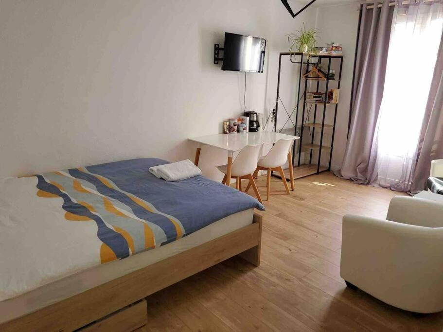 Appartement En Face De La Gare - Centre Ville Poitiers Extérieur photo